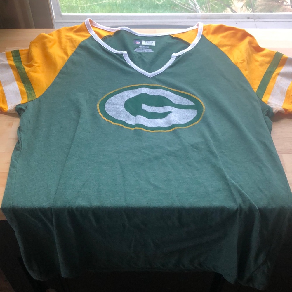 Woman’s Green Bay Packer Shirt